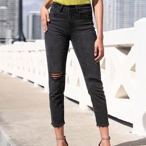 Willow and Root Mom fit Black Jean